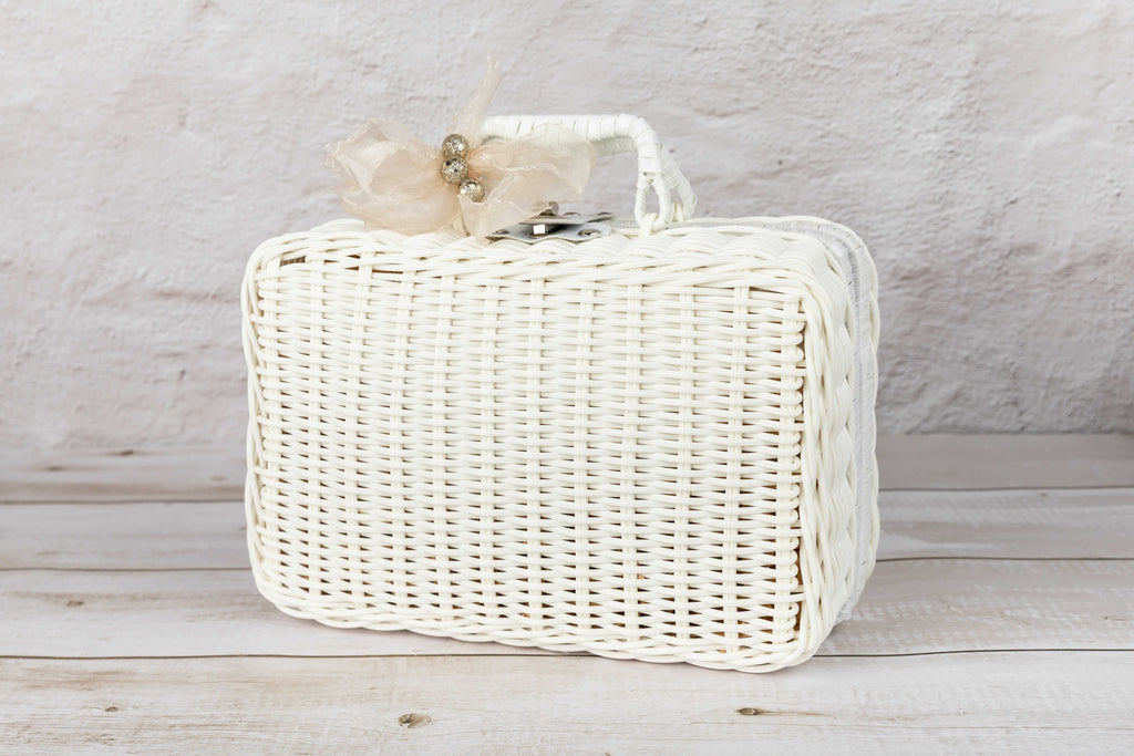 Wellness set in retro rattan suitcase with scented candle soap and reed diffuser